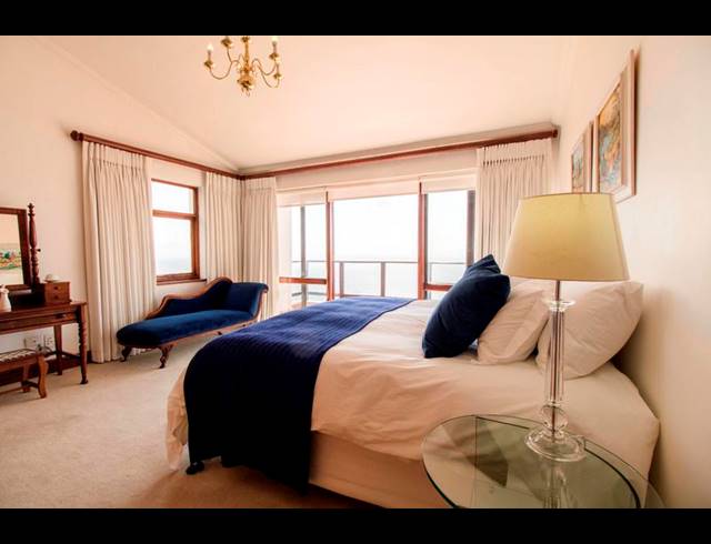 7 BEDROOM HOUSE FOR SALE IN MOUNTAIN SIDE